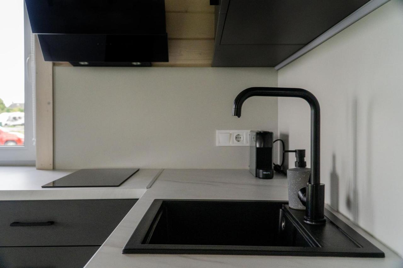 Tiny House Aan Het Water Op De Appelhof Wommels